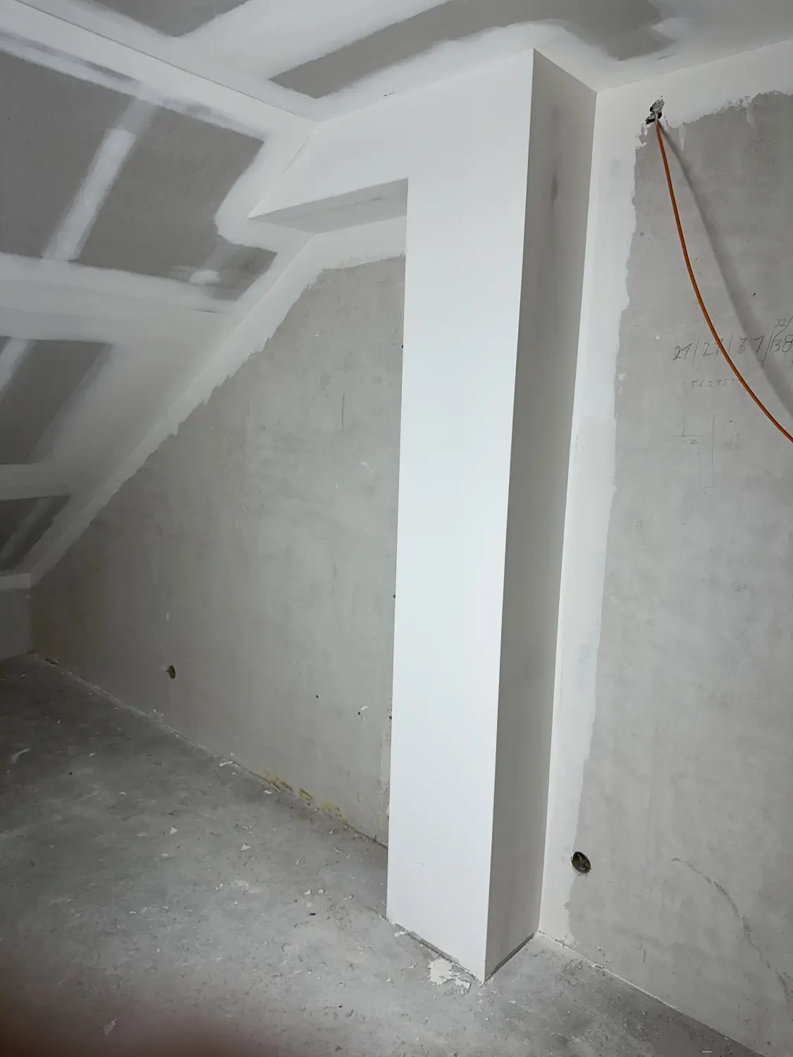 Schloska, Innensanierung, Heroldsbach EFH, Trockenbau Referenzbild